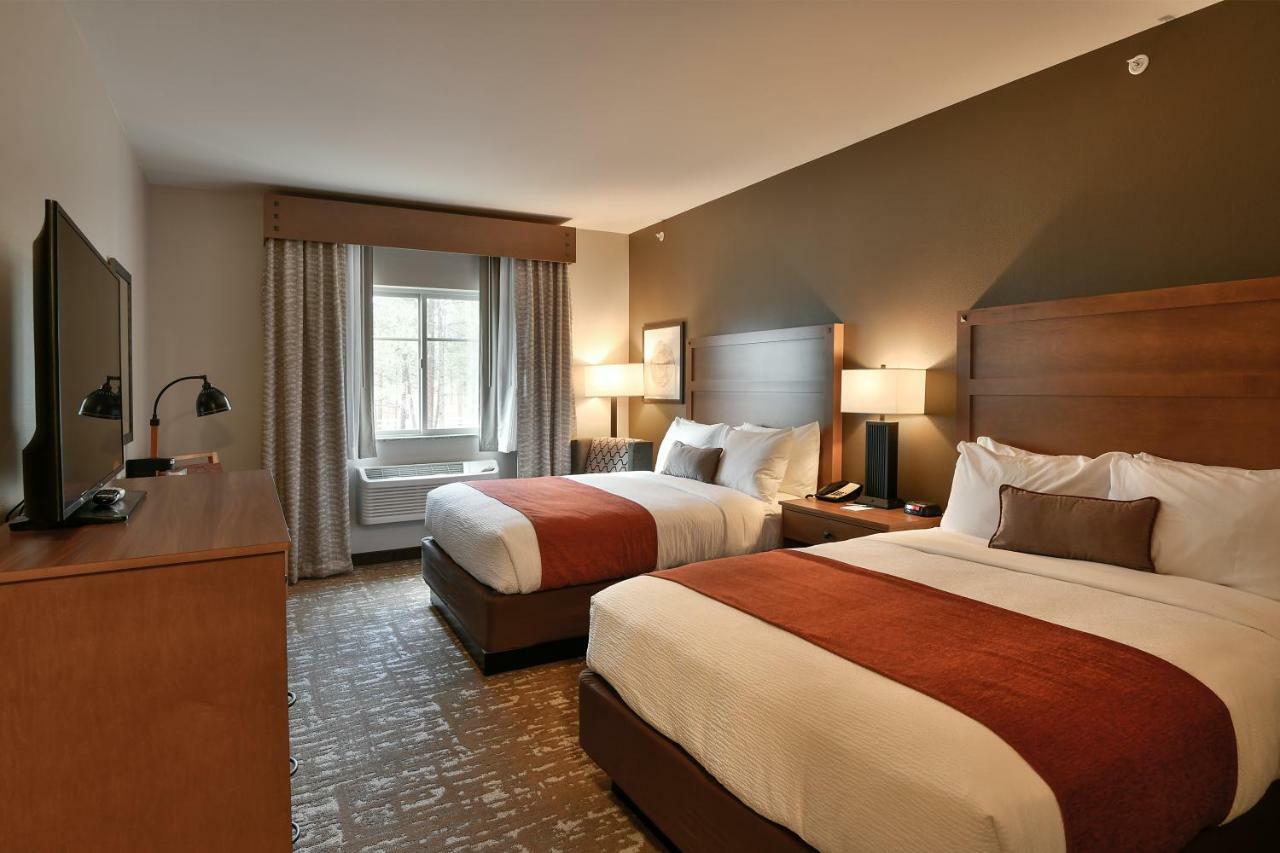 Grandstay Hotel & Suites Sisters Kültér fotó